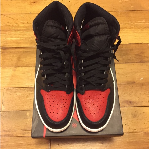 Air Jordan Retro 1 High OG “ Bred” (12) - Picture 6 of 8